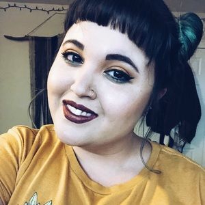 Meet your Posher, Naomi
